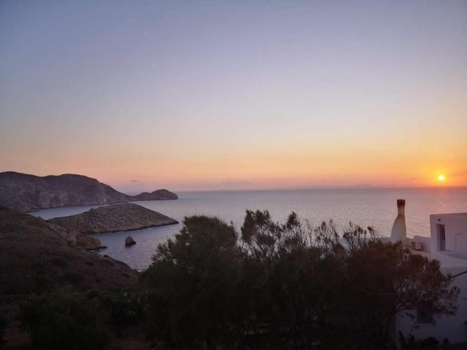 Syros Apartments Suites Chryssonisos Kini Eksteriør billede