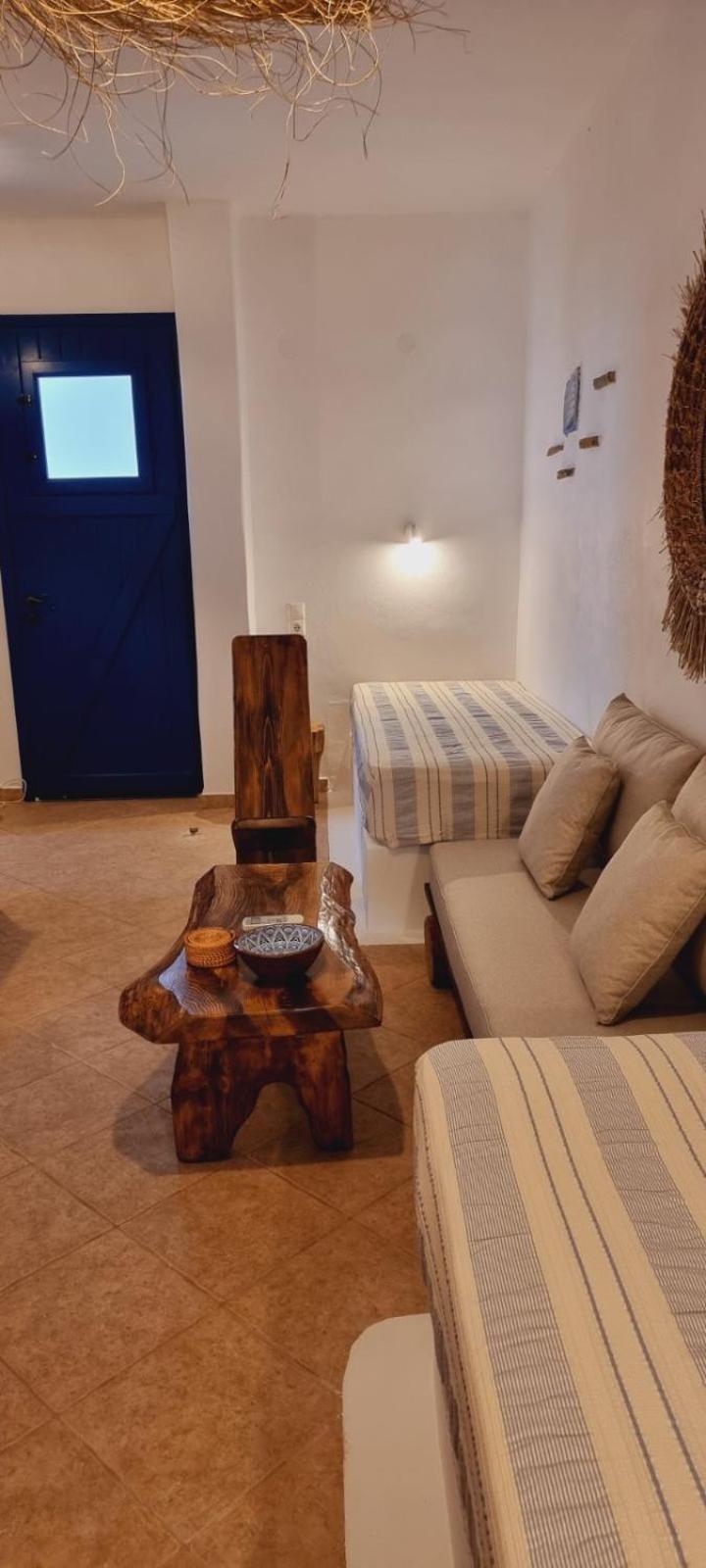 Syros Apartments Suites Chryssonisos Kini Eksteriør billede