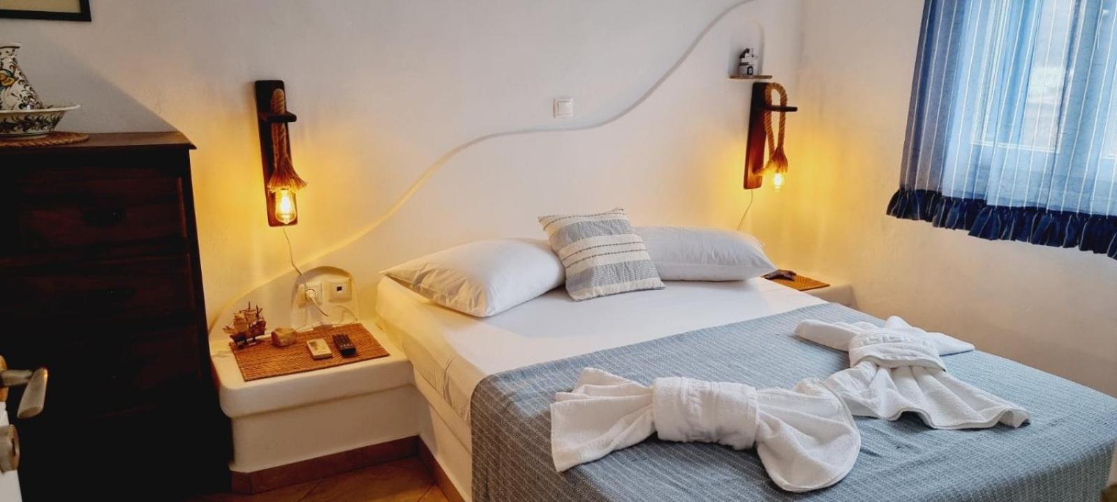Syros Apartments Suites Chryssonisos Kini Eksteriør billede